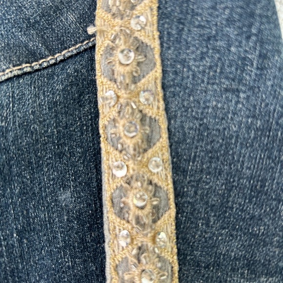 Chico’s Denim Jean Denim Jacket with Embellished Collar Chico Size 1 or size 8 - Picture 6 of 7
